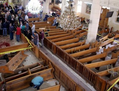 Οι κόπτες περιορίζουν τους εορτασμούς για το Πάσχα μετά τις αιματηρές επιθέσεις στην Αίγυπτο